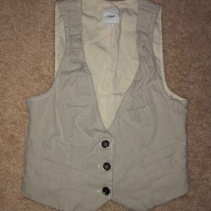 Gap vest